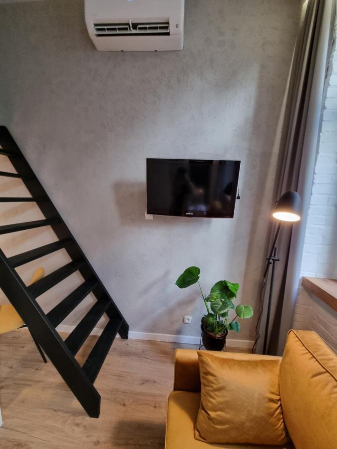 Honeymoon & Air-conditioning! Torun